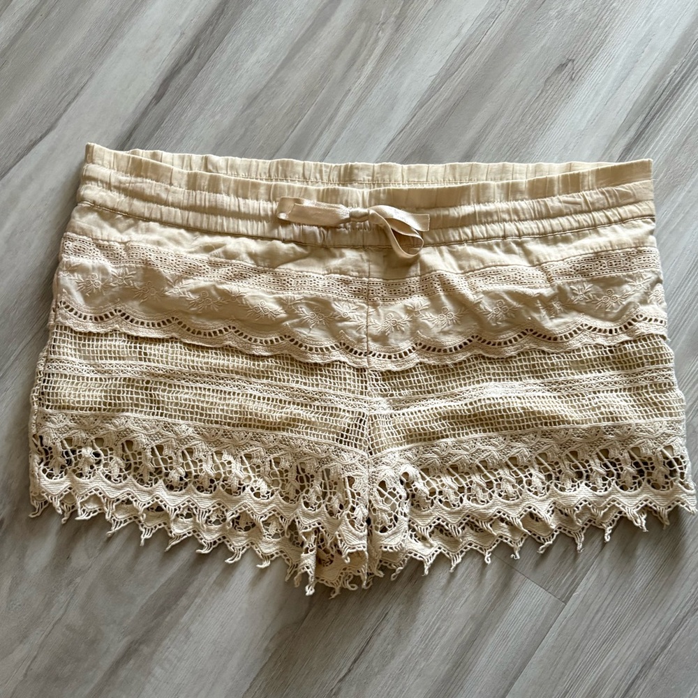 No Boundaries Cream Lace Shorts